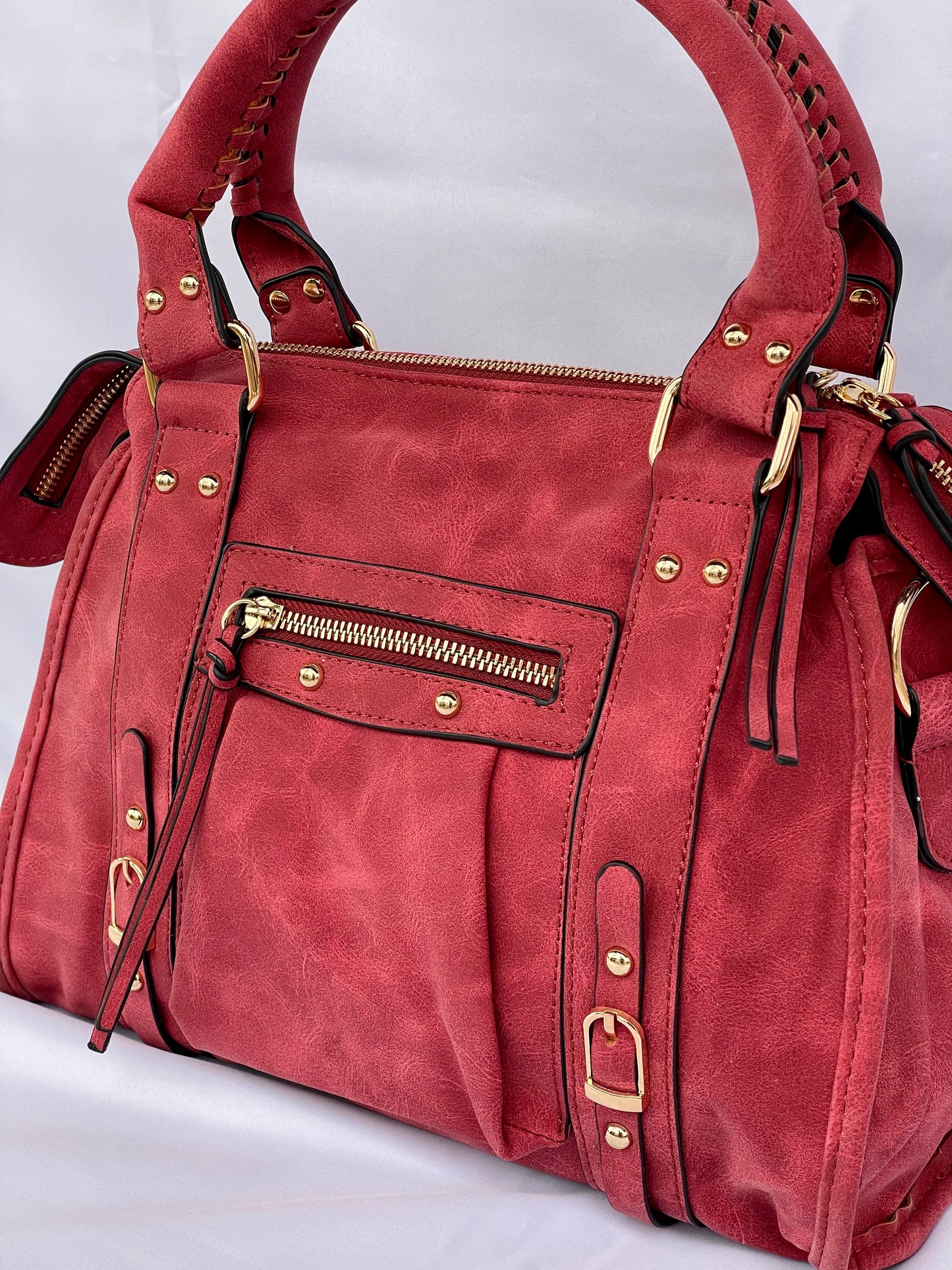 Borsa Tokyo media city urban rossa con tessuto sfumato ruvido vista sui dettagli