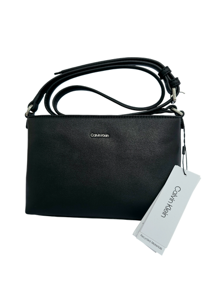 Borsa Calvin Klein nera a tracolla in ecopelle