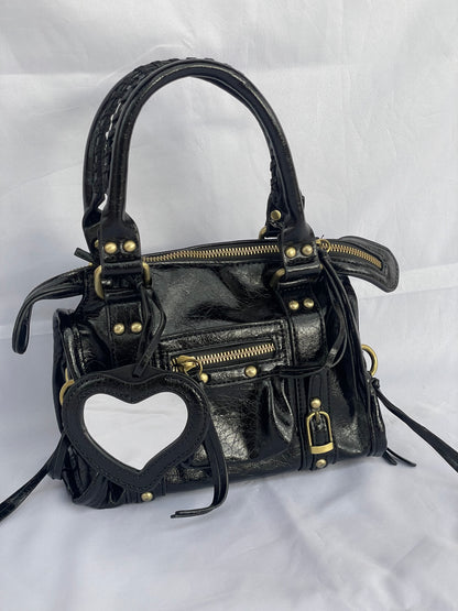 borsa city bag nera in ecopelle lucida visione frontale 