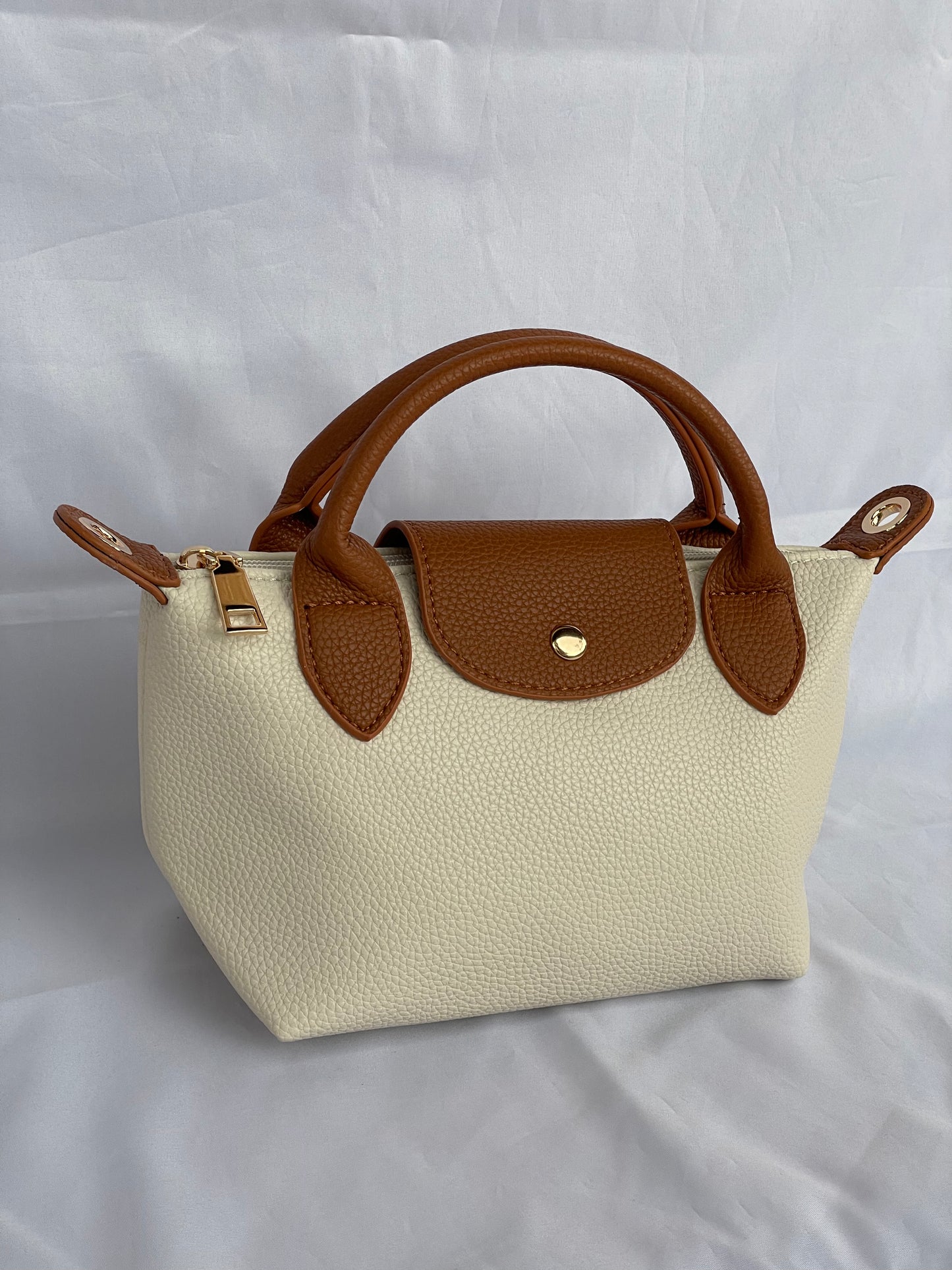 Borsa Paris Mini in similpelle color beige con doppi manici e tracolla vista laterale - Vero Stile